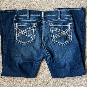 Ariat Mid Rise Bootcut Jeans. Excellent condition, worn once! Size 33R